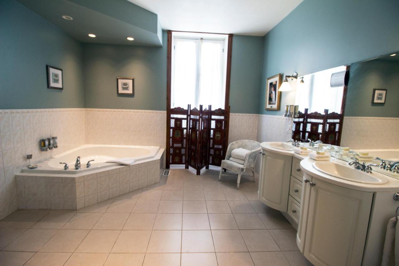 Ste. Anne'S Spa Grafton Bagian luar foto