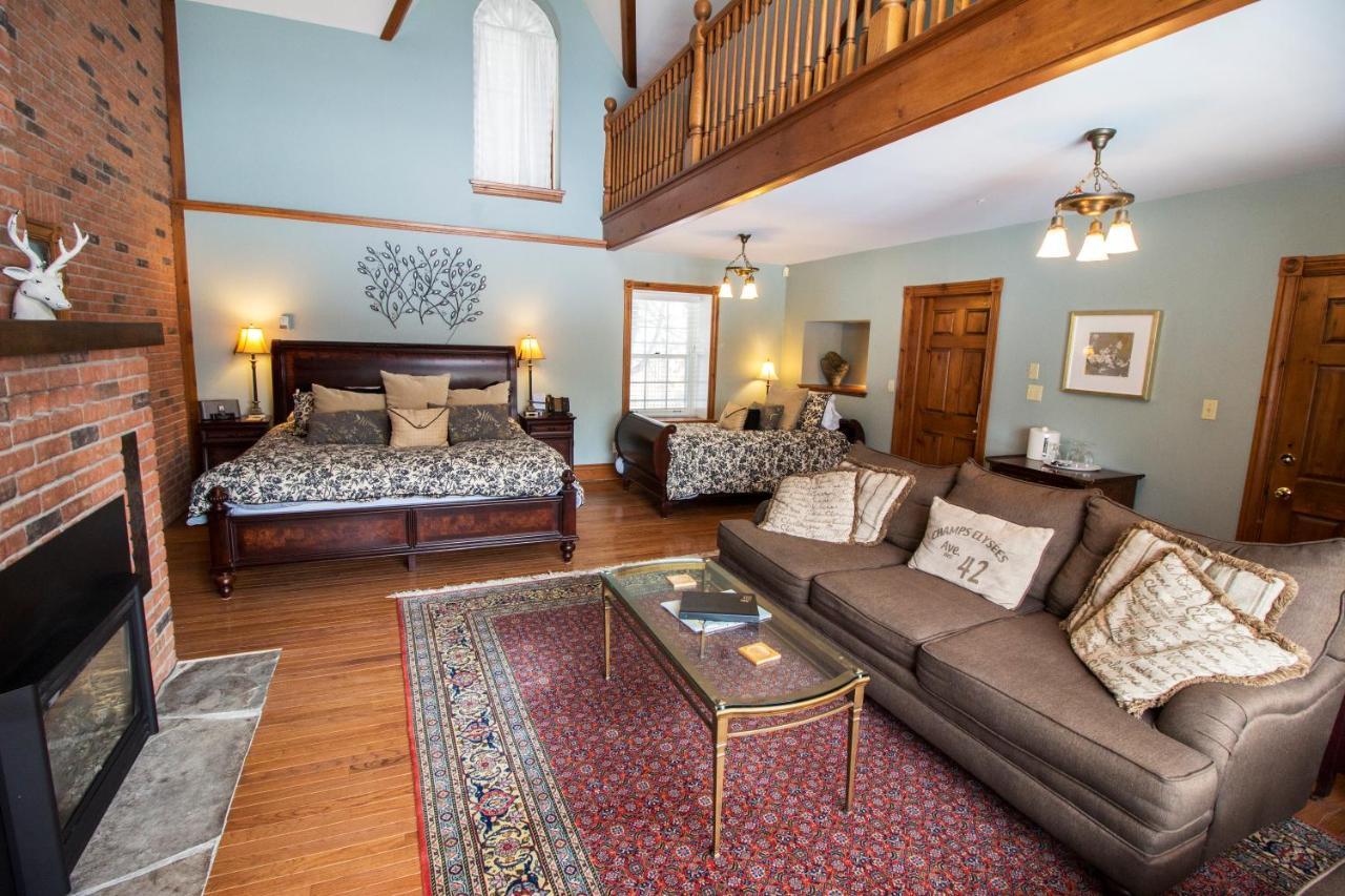 Ste. Anne'S Spa Grafton Bagian luar foto
