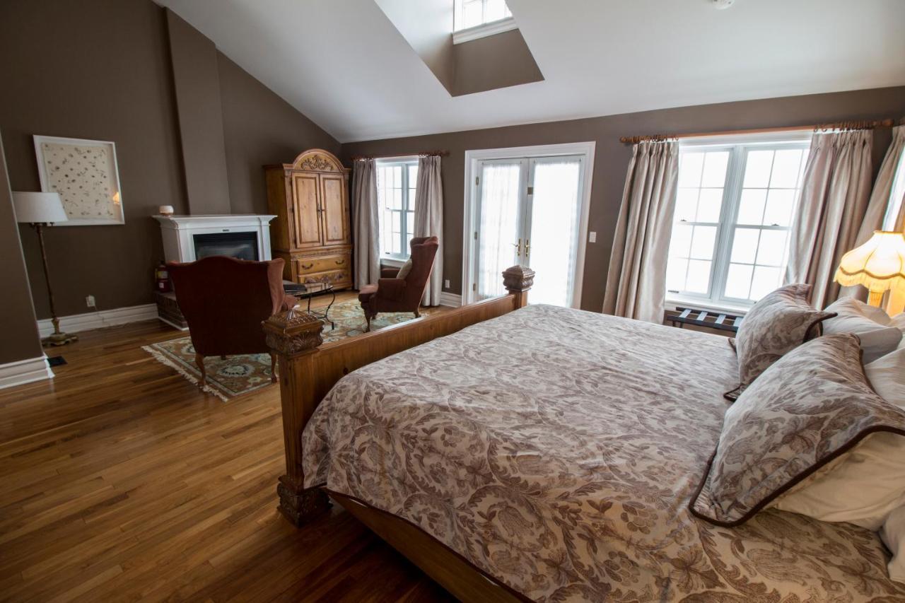 Ste. Anne'S Spa Grafton Bagian luar foto